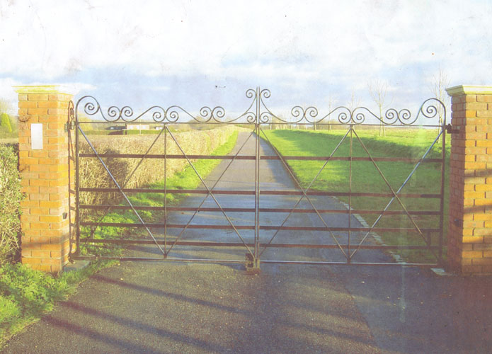 Heavy duty, top quality park gates (field gates etc)