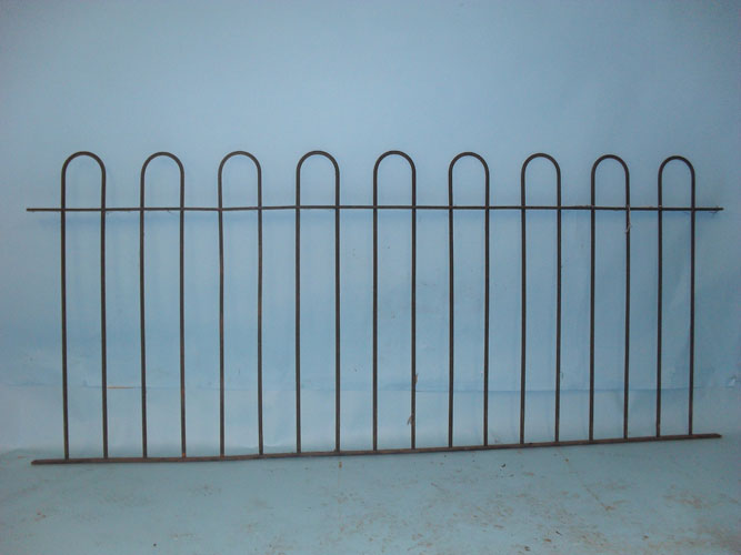 Hooped topped railings